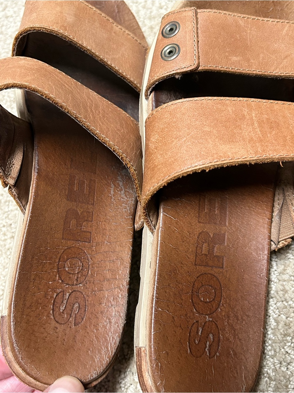 Sorel full grain leather slides. 8 - Picture 5 of 11